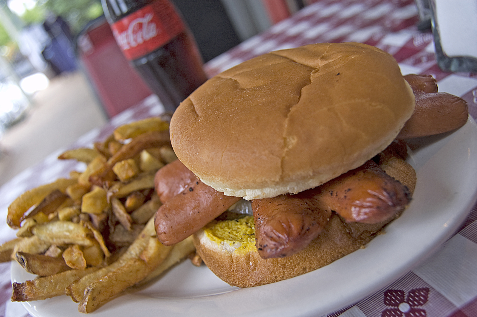 Doc’s Split Dog – Dyer's Cafe